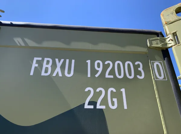 20 x 8 x 8.5 new camo shipping/storage container - Image 12