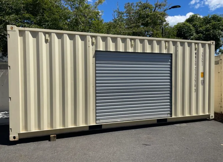 20 ft Shipping Container with roll up door