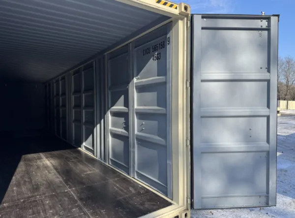 40 x 8 x 9.5 High Cube shipping/storage containers - Image 2