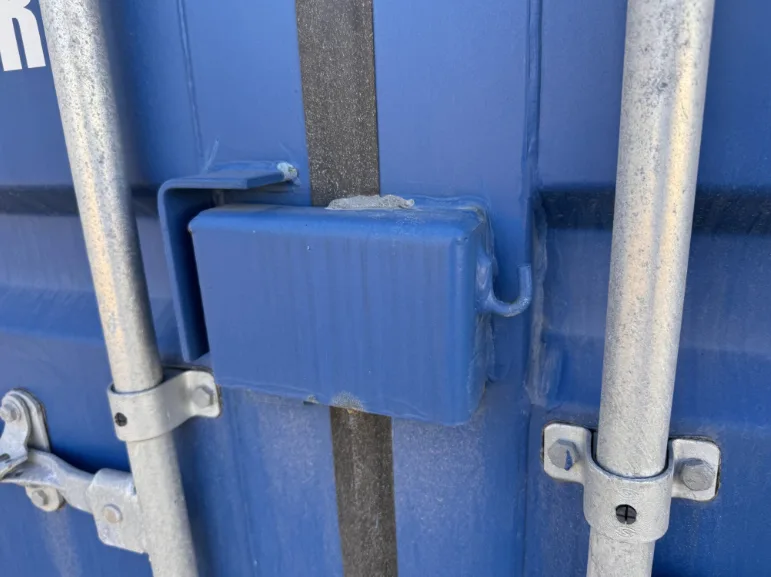 20 x 8 x 8.5 new storage/shipping containers - Image 7