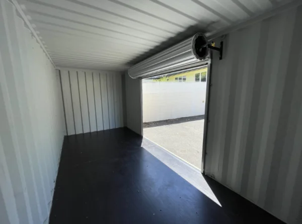 20 ft Shipping Container with roll up door