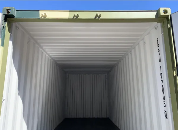 20 x 8 x 8.5 new camo shipping/storage container - Image 4