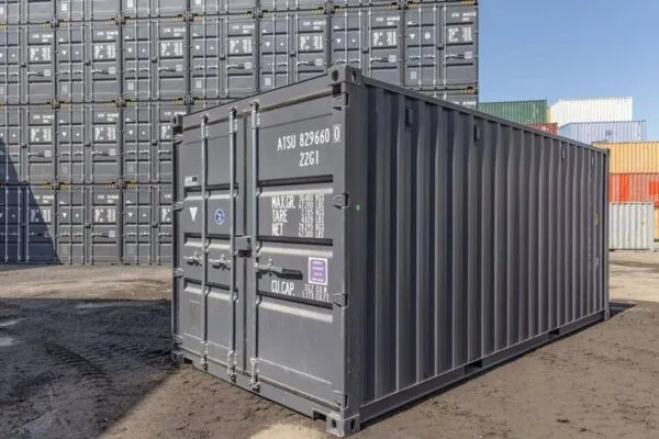 Refurbished 20 foot shipping containers